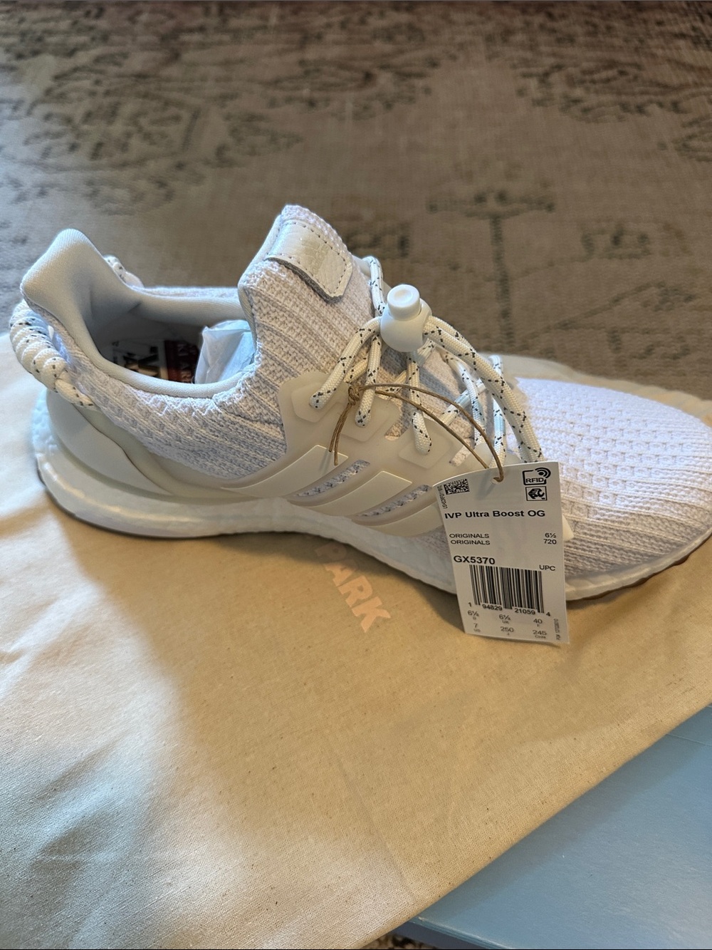 Ivy Park Beyonce NWT adidas White Knit Ultraboost OG Slip-On Sneaker